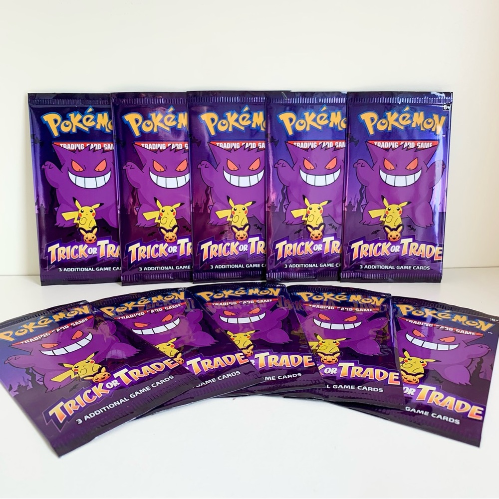 Pokémon Halloween 10 packs (30 trading cards)